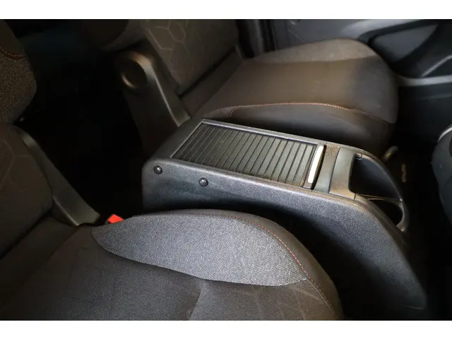 Peugeot Partner Tepee PT 110 Active 2018 Benzine 8