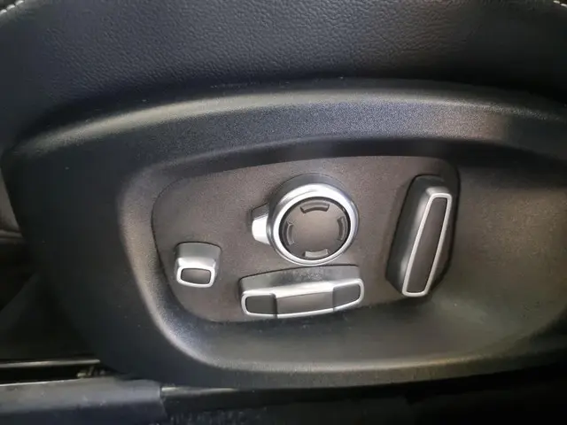 Jaguar F-PACE 3.0 S/C S AWD 35t 2018 Benzine 29