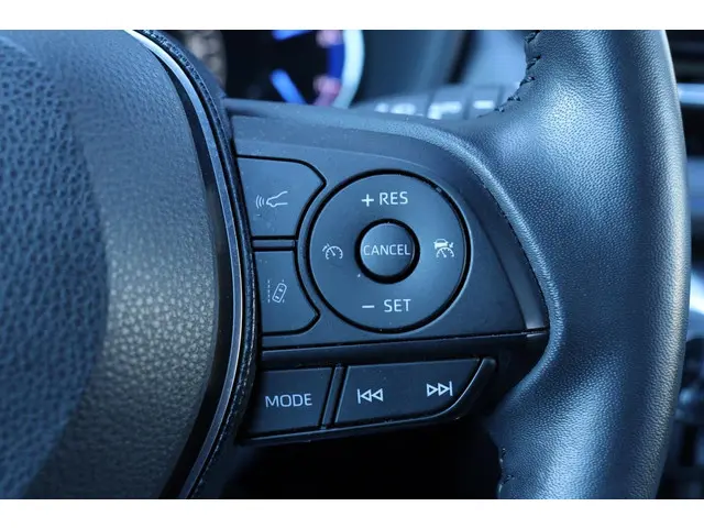 Toyota RAV4 2.5 Hybrid Bi-Tone 2020 Hybride Benzine 18