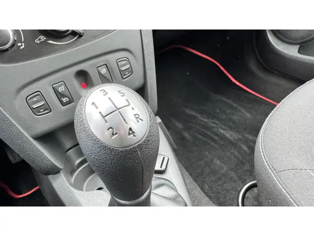 Dacia Logan MCV 0.9 TCe Laureate 2017 Benzine 17