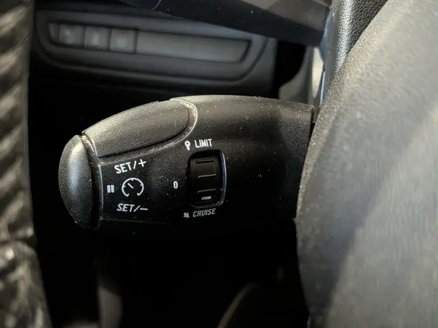 Peugeot 2008 1.2 PureTech Blue Lion 2017 Benzine 15