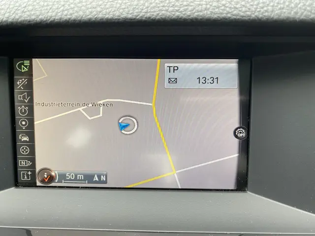 BMW 5 Serie 520i High Executive 2015 Benzine 11