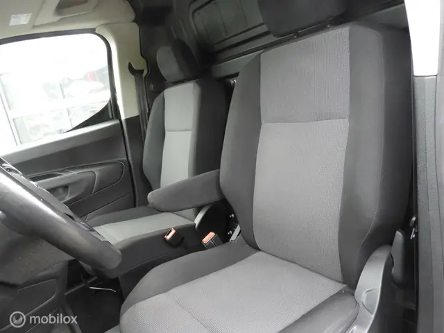 Opel Combo 1.6D L1H1 Innovation 2018 Diesel 19