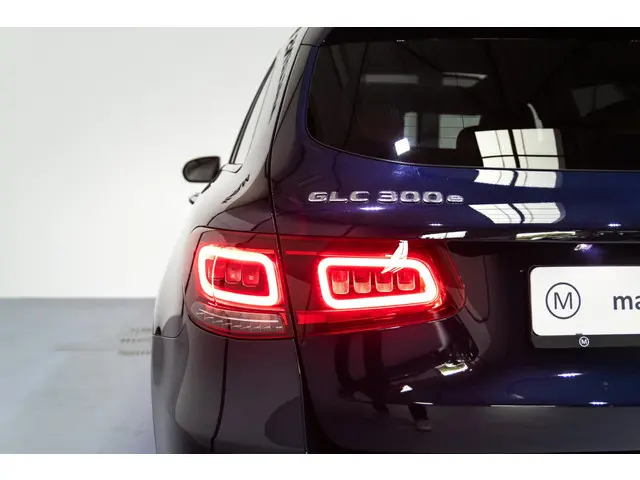 Mercedes-Benz GLC 300e 4MATIC 2021 Hybride Benzine 17