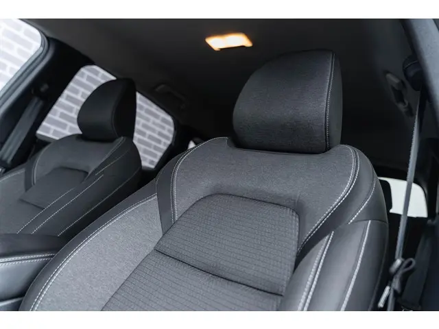 Nissan QASHQAI 1.3 MHEV N-Connecta 2022 Benzine 21