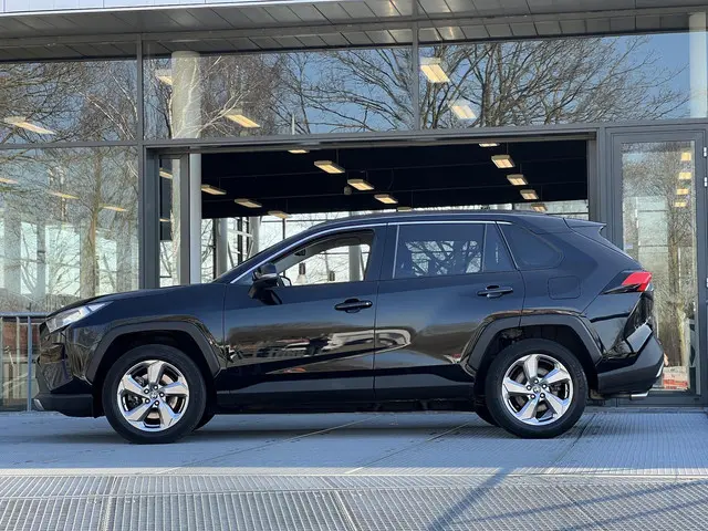 Toyota RAV4 2.5 Hybrid Dynamic 2021 Hybride Benzine 17