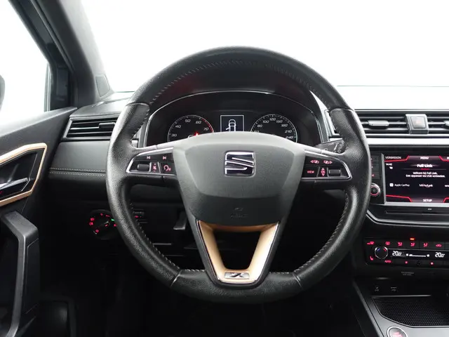SEAT Ibiza 1.0 TSI Excellence 2019 Benzine 16