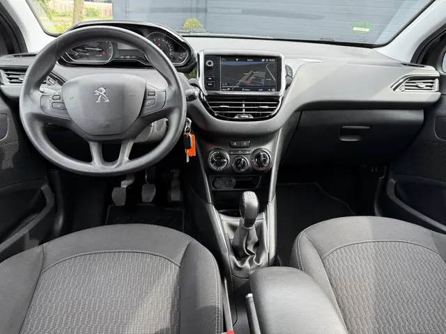 Peugeot 208 1.2 PureTech Blue Lion 2018 Benzine 8