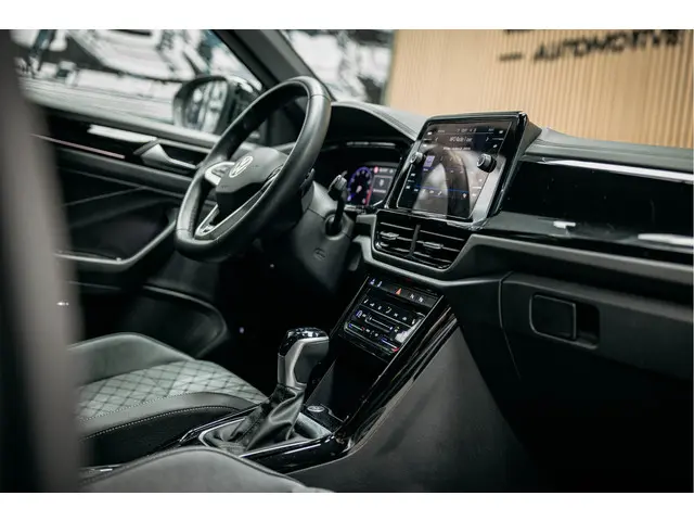 Volkswagen T-Roc 1.5 TSI R-Line Edition 2024 Benzine 17