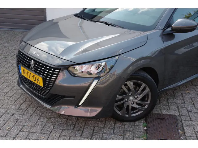 Peugeot 208 1.2 PureTech Active Pack 2021 Benzine 3