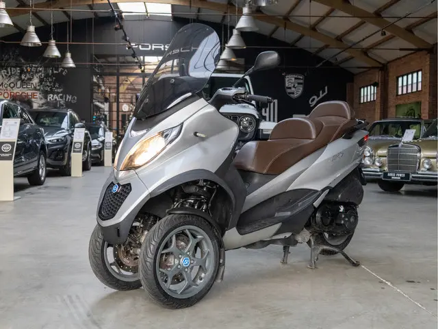 Piaggio MP3 500 LT Sport ABS 2015 Benzine 2