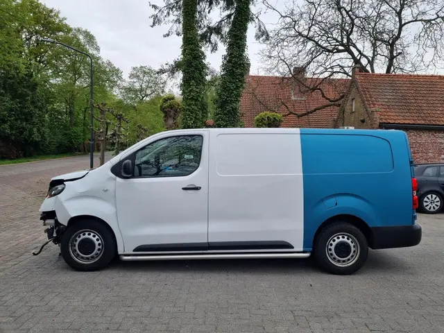 Opel Vivaro 2.0 CDTI 106KW L3 Airco Navi 2022 Diesel 6