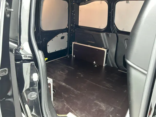 Opel Combo 1.5D L1H1 130pk Automaat Edition 2023 Diesel 26