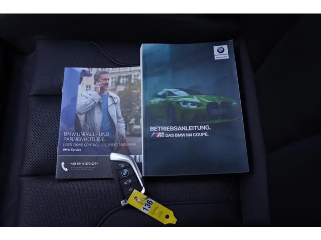 BMW M4 4-serie Coupé Competition 2021 Benzine 73