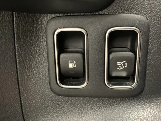 Mercedes-Benz GLA 250 e AMG Line 2023 Hybride Benzine 26