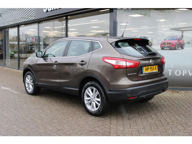 Nissan QASHQAI 1.2 Acenta 2015 Benzine 4