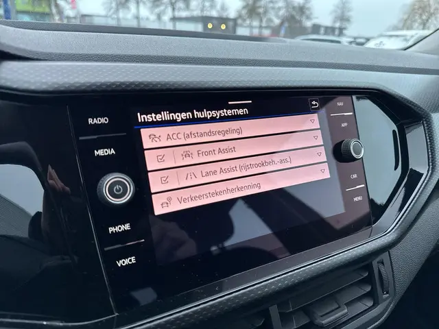 Volkswagen T-Cross 1.0 TSI Life 2023 Benzine 17