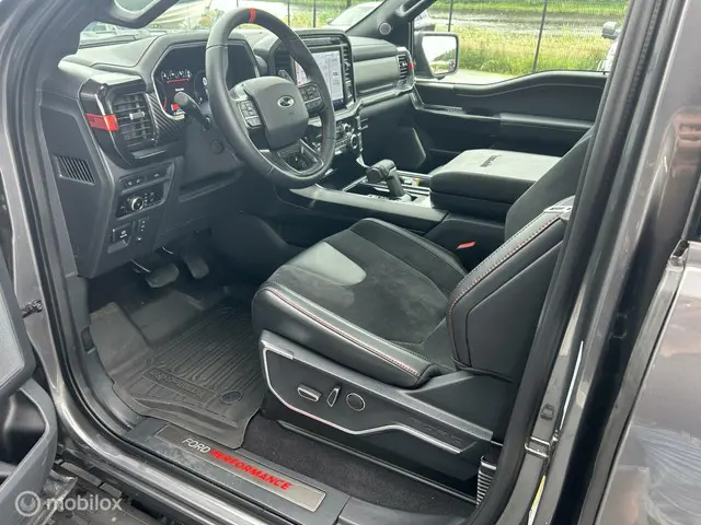 Ford F-150 USA Raptor R 2023 Benzine 18