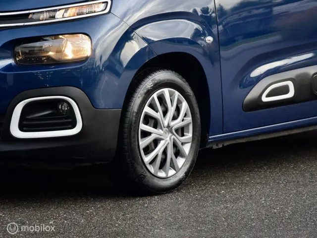 Citroën Berlingo combi 1.2 PureTech Live 2020 Benzine 24