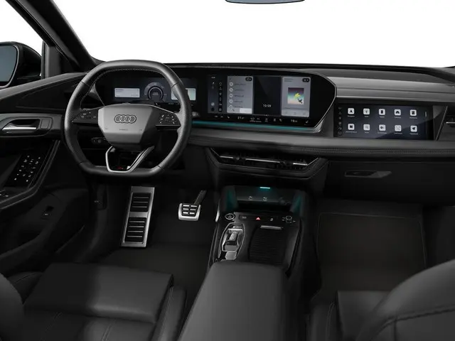 Audi Q6 e-tron S edition 83 kWh 252 PK 2026 Elektrisch 3