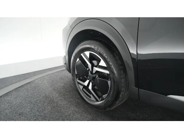 Peugeot 2008 PureTech 130 EAT8 GT 2024 Benzine 21