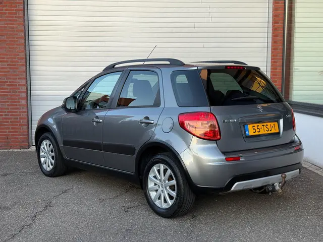 Suzuki SX4 1.6 Executive| NAVI | AIRCO | NEW APK | 2012 Benzine 3