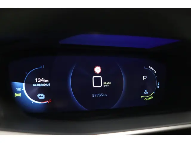 Peugeot e-2008 EV GT 50 kWh 2022 Elektrisch 35