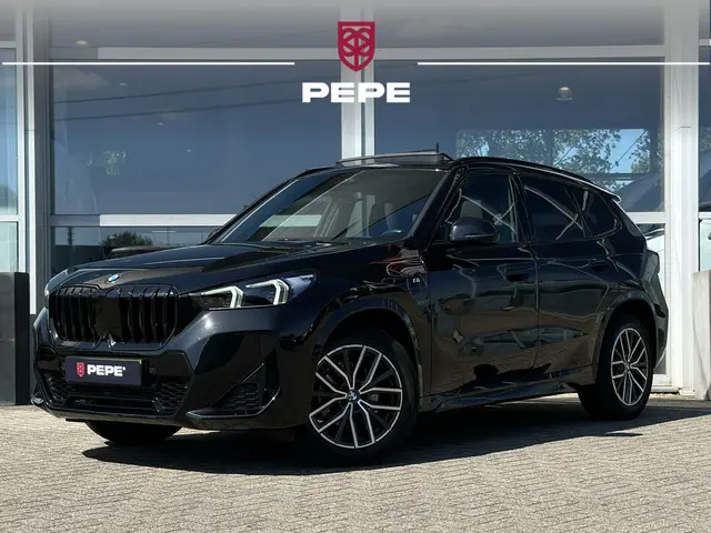 BMW X1 sDrive18i|M-Sport|PANO|HEAD-UP|LED|18"| 2023 Benzine