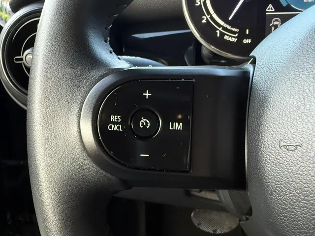 MINI Cooper Mini 1.5 Classic 2023 Benzine 21