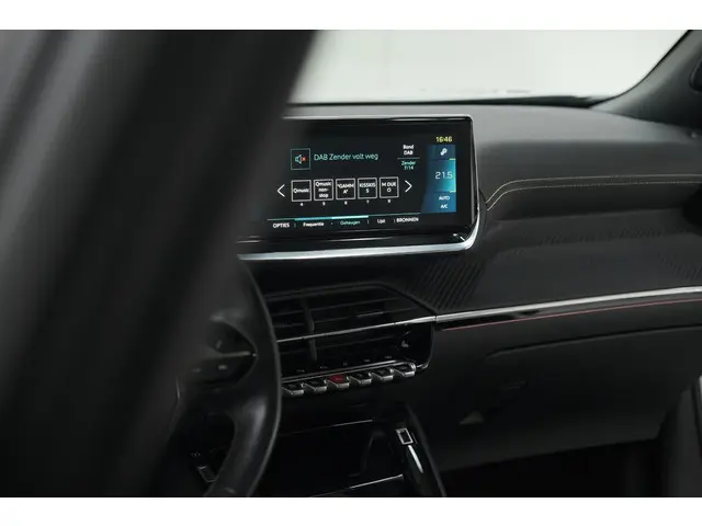 Peugeot e-2008 EV GT Pack 50 kWh 2021 Elektrisch 54