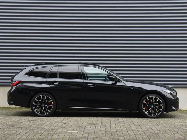 BMW 3 Serie Touring 330e 2025 Hybride Benzine 5