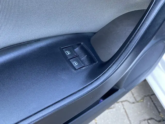 SEAT Ibiza ST 1.0 EcoTSI Style Connect 2016 Benzine 16