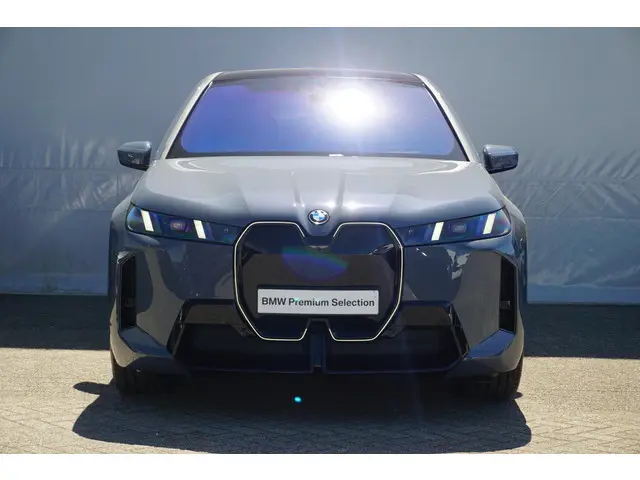 BMW iX xDrive60 2025 Elektrisch 5