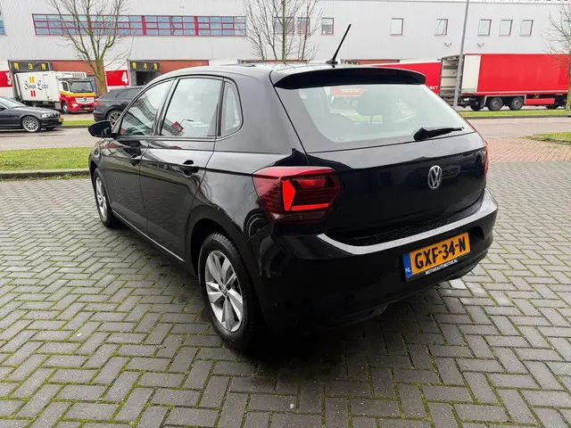 Volkswagen Polo 1.0 TSI Comfortline 5 drs 2018 Benzine 7