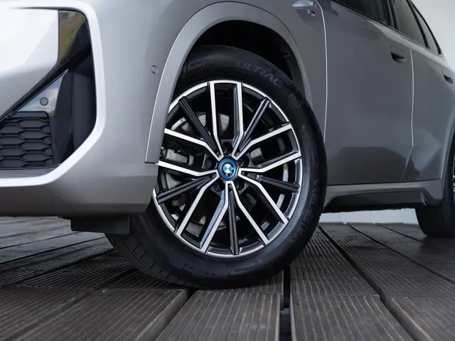 BMW iX1 xDrive30 2023 Elektrisch 14