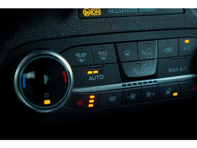 Ford Kuga 2.5 PHEV ST-Line 2022 Hybride Benzine 18