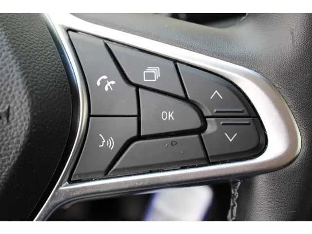 Renault Clio 1.0 TCe 90 Equilibre 2023 Benzine 25