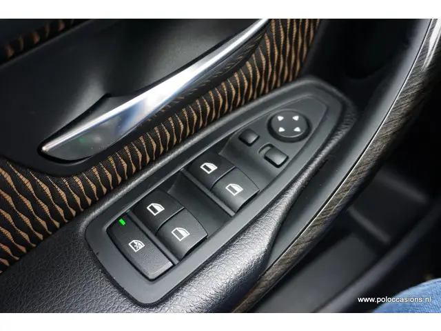 BMW 3 Serie 320i 2012 Benzine 20