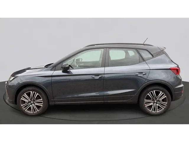 SEAT Arona 1.0 TSI Style Business Intense 2023 Benzine 10