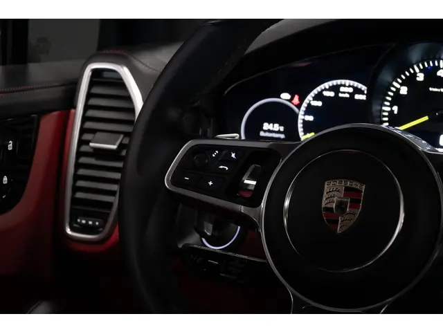 Porsche Cayenne 3.0 E-Hybrid 2021 Hybride Benzine 27