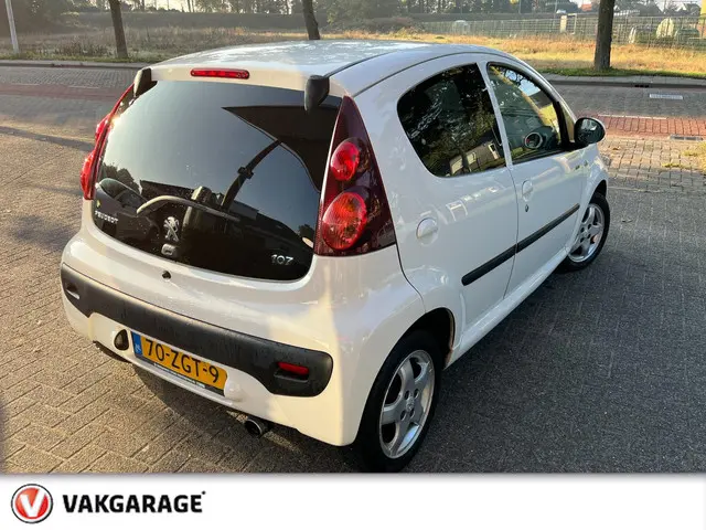 Peugeot 107 1.0 Sportium Rijklaarprijs !! 2012 Benzine 4