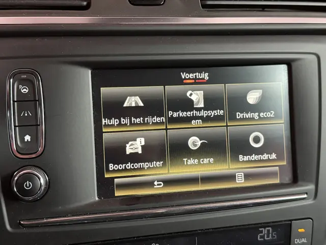 Renault Kadjar 1.2 TCe Bose 2015 Benzine 41