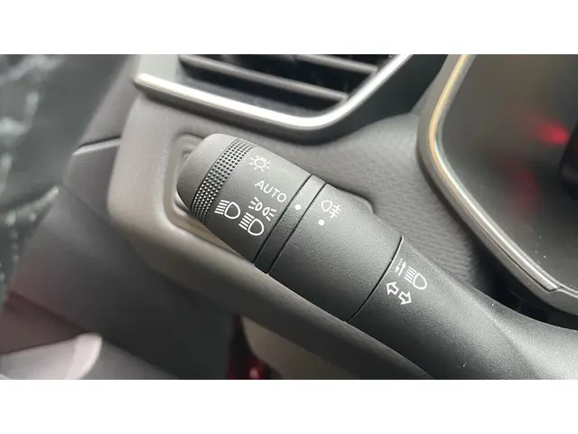 Mitsubishi Colt 1.6 HEV Instyle 2024 Hybride Benzine 32