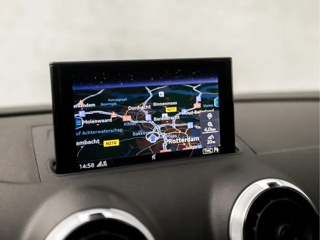 Audi A3 Limousine 35 TFSI S-Line Sport 2019 Benzine 8