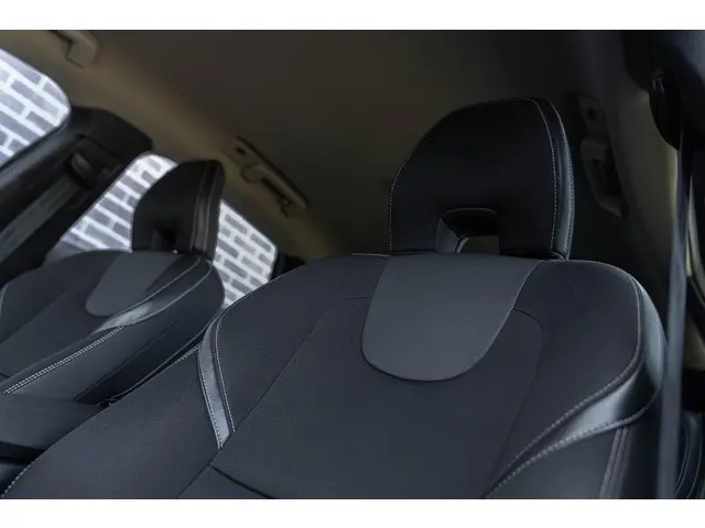 Volvo V40 T3 Momentum Automaat 2015 Benzine 21