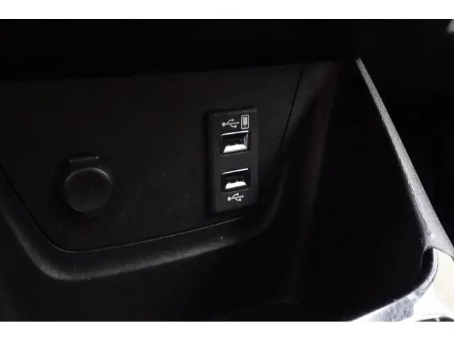 Opel Crossland X 1.2 Turbo Innovation 2019 Benzine 26