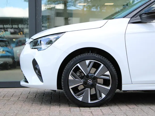 Opel Corsa-e Elegance 50 kWh 2020 Elektrisch 12