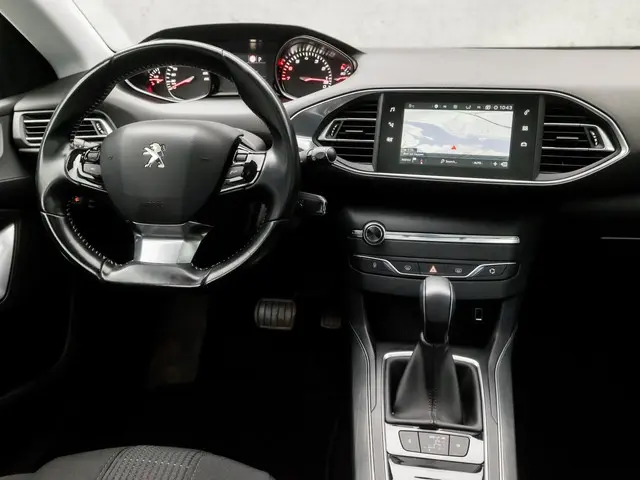 Peugeot 308 SW 1.2 PureTech Allure Sport 2017 Benzine 7