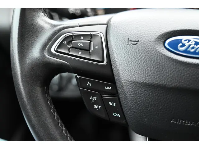 Ford C-MAX 1.0 Trend 2015 Benzine 22