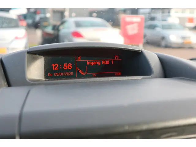Citroën Berlingo 1.6 BlueHDI 75 Club 2018 Diesel 31